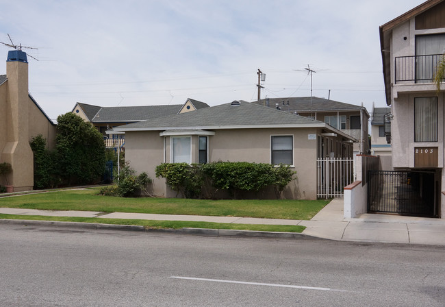 2109 Cabrillo Ave in Torrance, CA - Building Photo - Building Photo