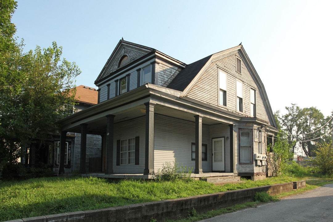 614 Vincennes Ave in New Albany, IN - Building Photo