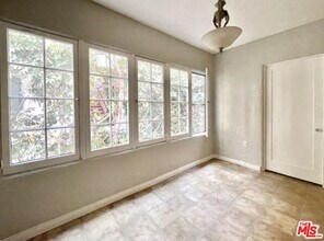 227 N Swall Dr in Beverly Hills, CA - Building Photo - Building Photo