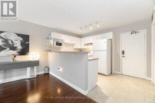 4005 Kilmer Dr in Burlington, ON - Building Photo