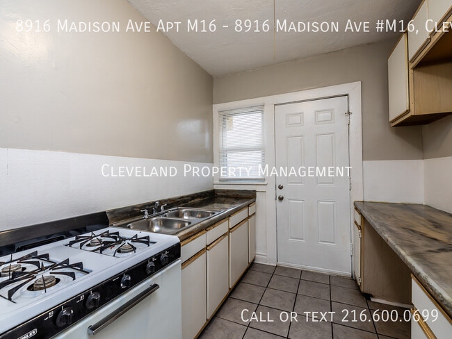 8916 Madison Ave in Cleveland, OH - Building Photo - Building Photo