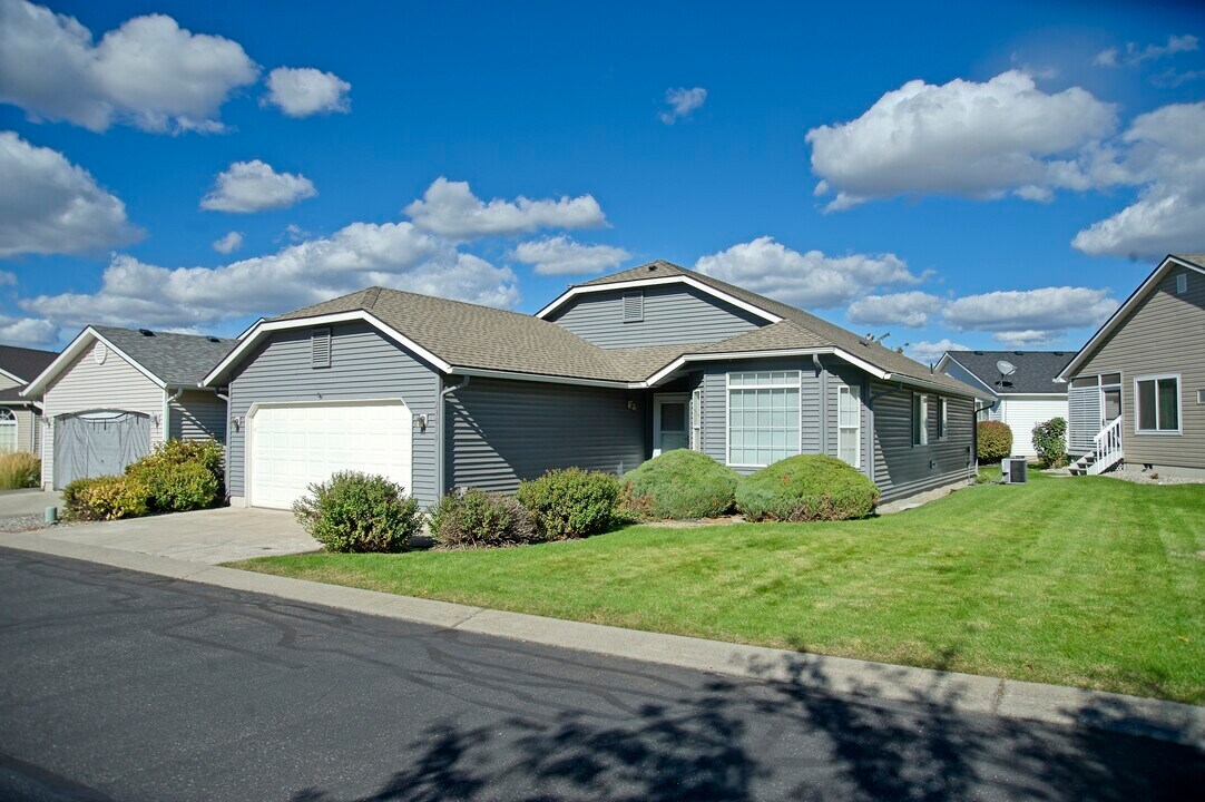 23019 E Remington Ln in Liberty Lake, WA - Building Photo