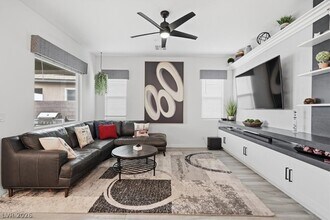 246 Tallis Hills Ave in Henderson, NV - Building Photo - Building Photo