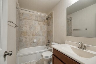 1502 Star Meadow in Kyle, TX - Building Photo - Building Photo