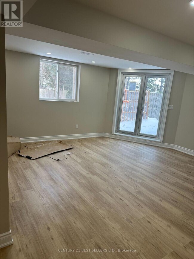 4423 Glen Erin Dr in Mississauga, ON - Building Photo - Building Photo