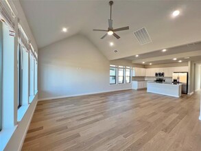 900 Airbender Dr in Princeton, TX - Building Photo - Building Photo