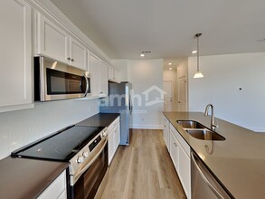 1373 Pk Pl S in Reynoldsburg, OH - Building Photo - Building Photo