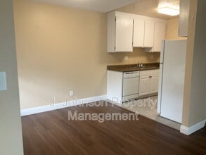 136 Blue Ridge Dr in Martinez, CA - Foto de edificio - Building Photo