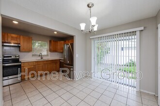 8221 Jacaranda Ave in Seminole, FL - Building Photo - Building Photo