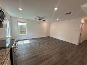 9241 Seeker St in Houston, TX - Building Photo - Building Photo