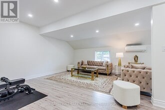 930 Lake Dr E in Georgina, ON - Building Photo - Building Photo