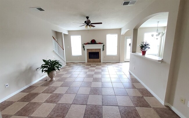 property at 2906 Humble Dr