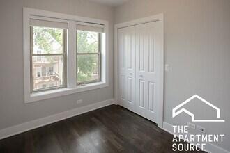 3919 N Janssen Ave, Unit 3E in Chicago, IL - Building Photo - Building Photo