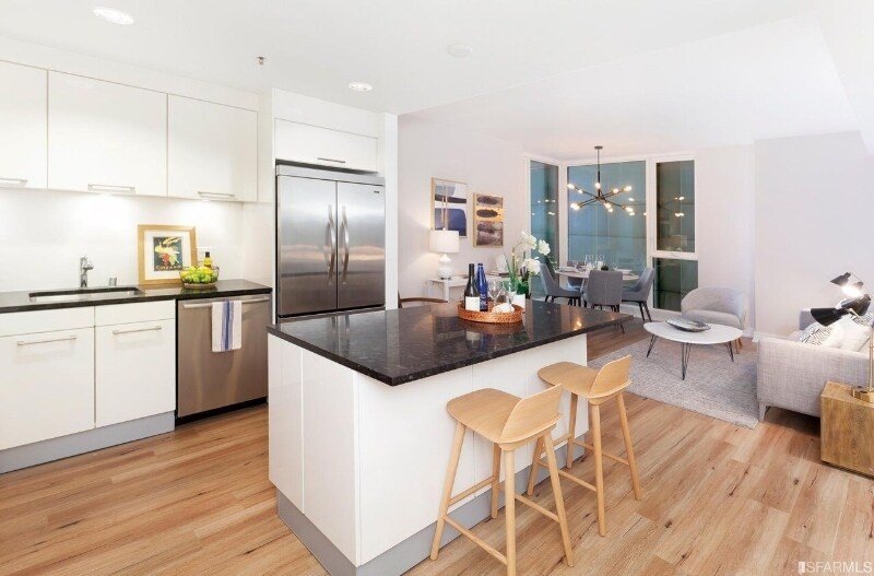 631 Folsom St in San Francisco, CA - Building Photo