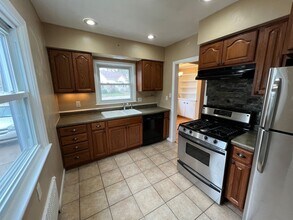 920 21st Avenue A in East Moline, IL - Building Photo - Building Photo