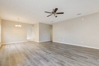 440 Casa Marina Pl in Sanford, FL - Foto de edificio - Building Photo