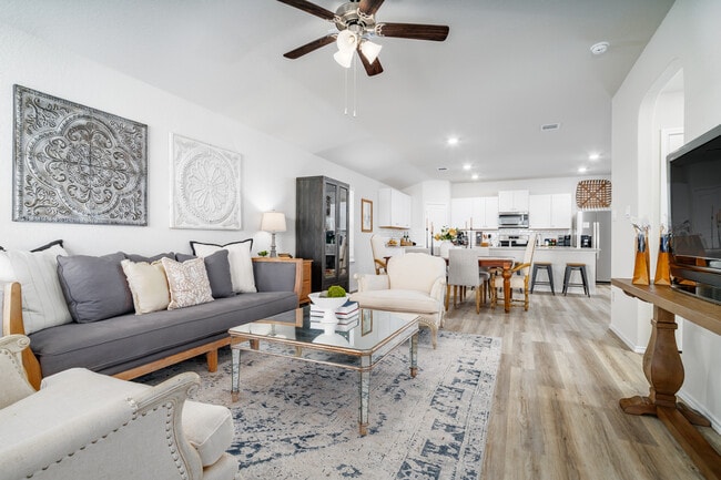 Enclave at Medina in Von Ormy, TX - Building Photo - Building Photo