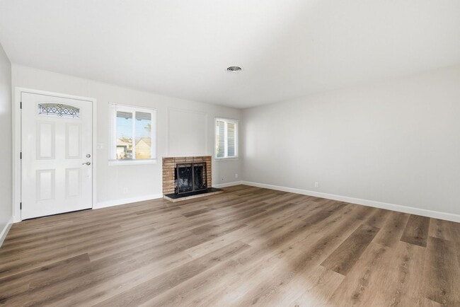 3122 W Maywood Ave in Anaheim, CA - Building Photo - Building Photo