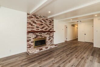 1350 Washington Ave in Albany, CA - Building Photo - Building Photo