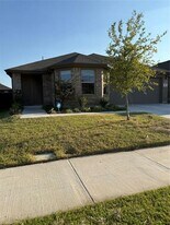 421 Beekeeper Dr in Fort Worth, TX - Building Photo