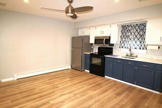161 Washington Ave in Secaucus, NJ - Building Photo - Building Photo