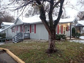 900 Dockery St in Jefferson City, MO - Building Photo - Building Photo