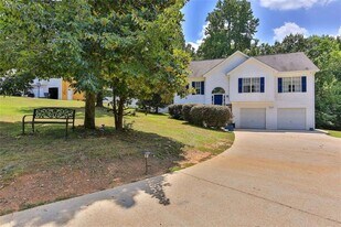 6501 Brownsville Rd in Lithia Springs, GA - Building Photo
