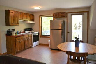 548 Rte 10 N in Grantham, NH - Building Photo - Building Photo