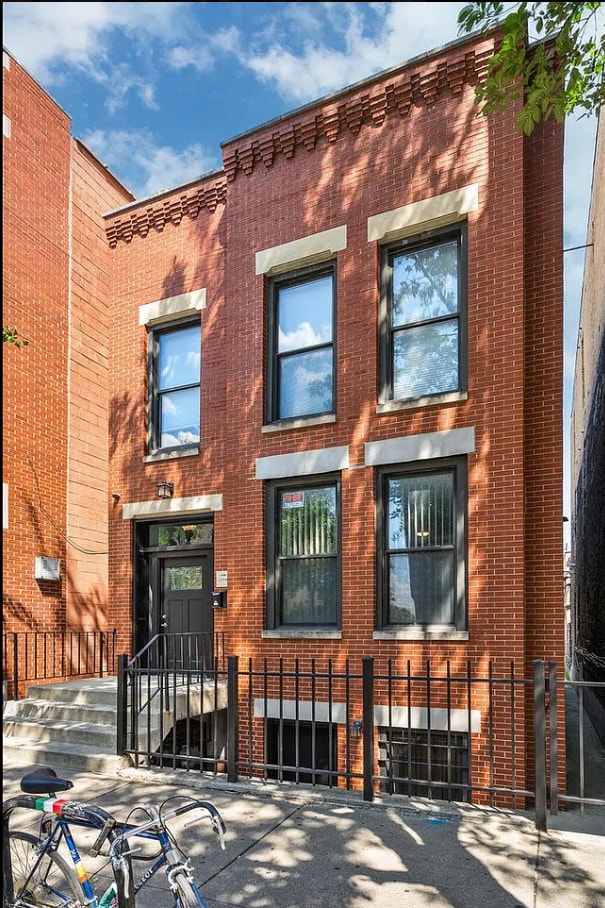 property at 1436 W Taylor St