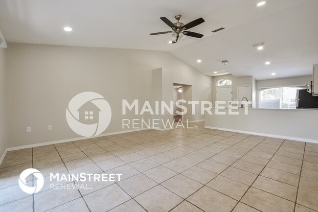 548 Berkley Pointe Dr in Auburndale, FL - Building Photo - Building Photo