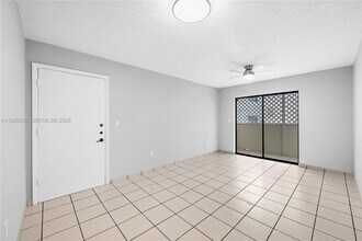 7915 Harding Ave in Miami Beach, FL - Building Photo - Building Photo