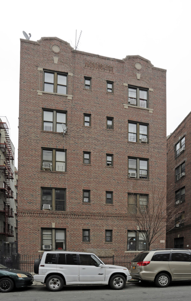 3515 94th St in Jackson Heights, NY - Building Photo - Building Photo