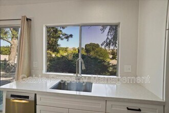 26383 Oak Highland Dr in Santa Clarita, CA - Building Photo - Building Photo