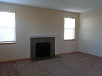 738 Periwinkle Ln in Aurora, IL - Building Photo - Building Photo