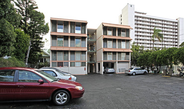 1801 Keeaumoku St in Honolulu, HI - Building Photo - Building Photo