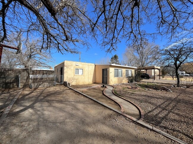 property at 9205 Shoshone Rd NE