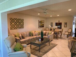 787 Nantucket Cir in Greenacres, FL - Building Photo - Building Photo