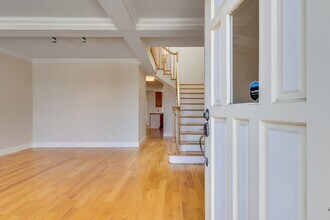 2106 Castro St in San Francisco, CA - Building Photo - Building Photo