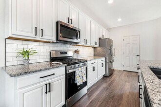 10145 Zeno St in Commerce City, CO - Foto de edificio - Building Photo