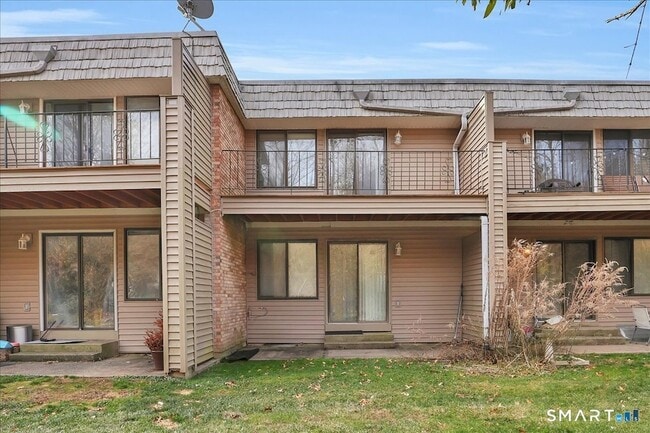 10 Briar Ct in Cromwell, CT - Foto de edificio - Building Photo