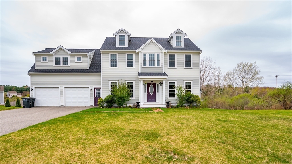8 Bog View Rd in Kingston, MA - Building Photo