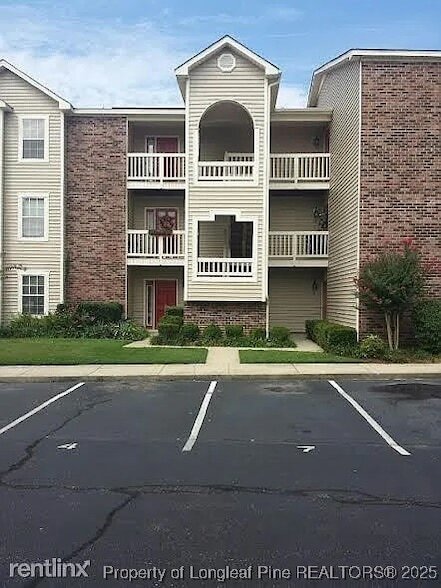 2705 Preston Woods Ln, Unit 3 in Fayetteville, NC - Building Photo