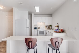 Highland Village Apartments in Flagstaff, AZ - Building Photo - Interior Photo