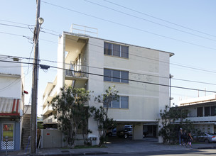 1425 Kinau St in Honolulu, HI - Building Photo - Building Photo