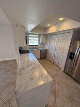 1183 White Pine Dr in Wellington, FL - Building Photo - Building Photo