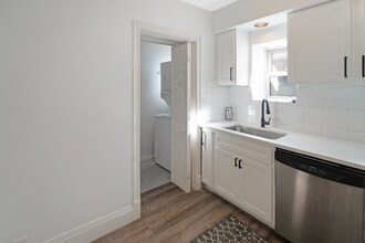 4512 Westminster Pl in St. Louis, MO - Building Photo - Building Photo