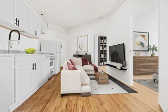 243 W 63rd St in New York, NY - Building Photo - Building Photo