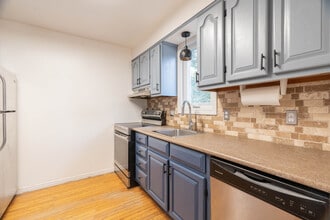 408 Deveron Cres in London, ON - Building Photo - Building Photo