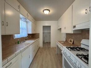 2234 Perkins Ave in Oroville, CA - Foto de edificio - Building Photo