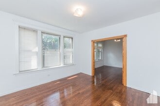 1942 W Winona St, Unit 1 in Chicago, IL - Foto de edificio - Building Photo